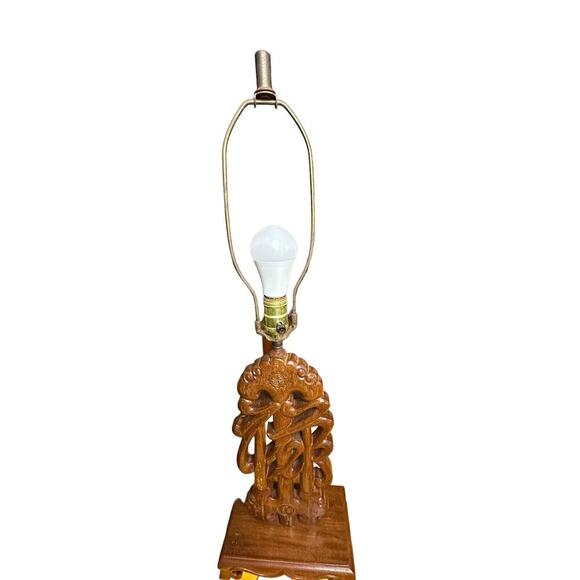 Beautiful 20th Century Chinoiserie Chinese Carved Wood Calligraphy Table Lamp - Picture 10 of 16